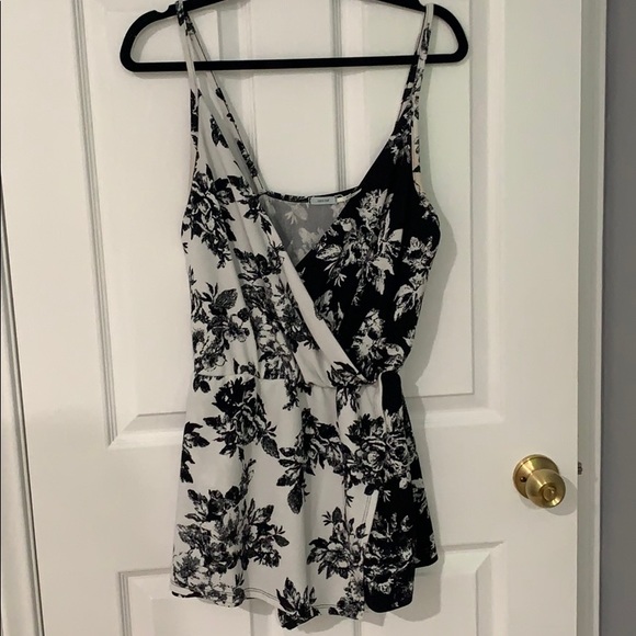 Kimchi Blue Pants - White and black floral romper